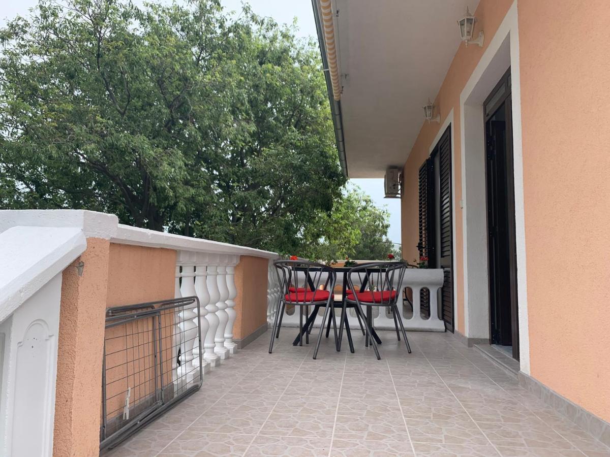 Apartmani Spomenka Seline Dış mekan fotoğraf